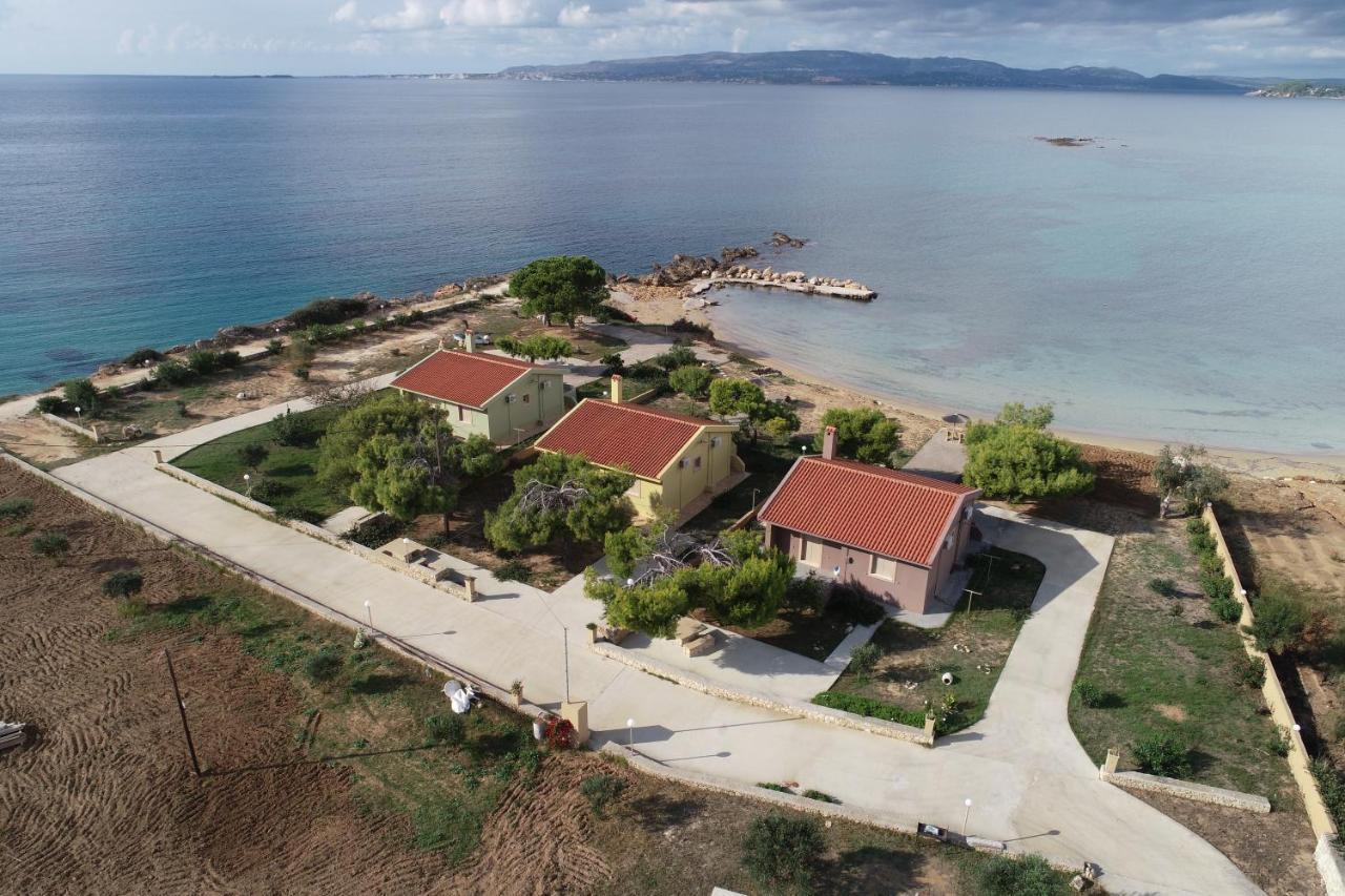 Minies Beach Villas Minia Esterno foto