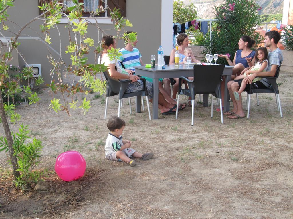 Minies Beach Villas Minia Esterno foto
