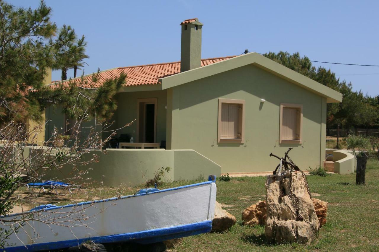 Minies Beach Villas Minia Esterno foto